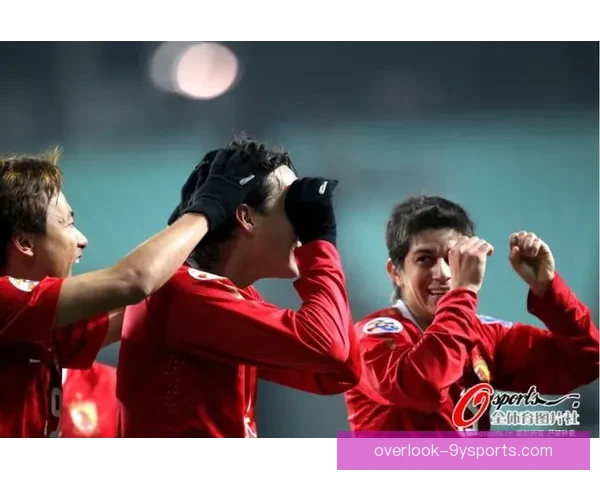 恒大逆转恒丰夺冠 引发球迷热议赛季最佳瞬间