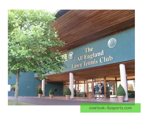 网球大满贯赛季新动态：全球顶级选手竞争激烈，谁将夺得年度荣耀