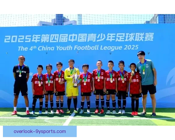 中国足球再迎振奋时刻，年轻球员在国际赛场上大放异彩